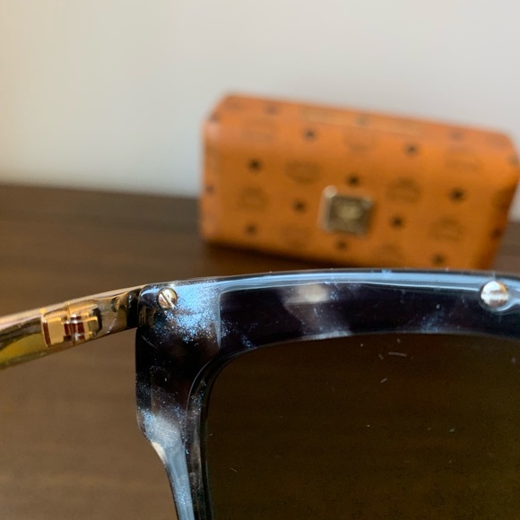 🔥just in🔥Chic MCM Sunglasses - Picture 8 of 8